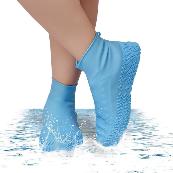 Pair of Waterproof Shoe Covers – Reusable Silicone Shoes Covers For Rain (Random Color)